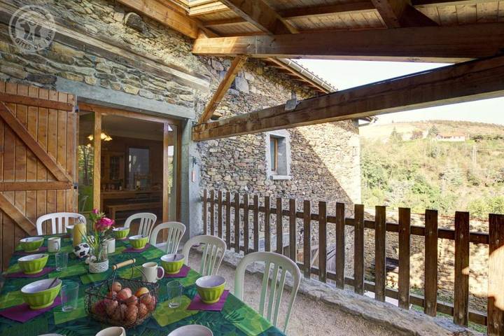 Location de vacances pour 8 personnes, avec terrasse, animaux acceptés à La Terrasse-sur-Dorlay - 2