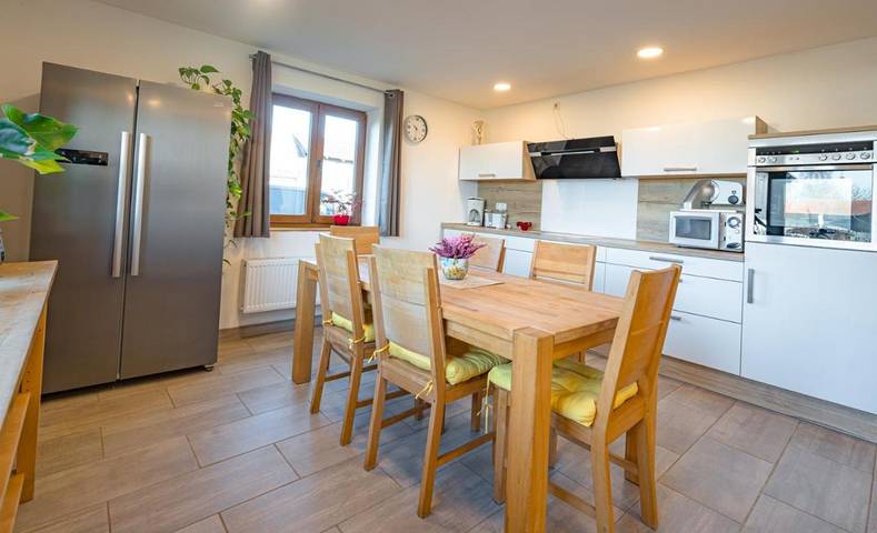 Ferienwohnung für 7 Personen, mit Balkon und Terrasse sowie Ausblick in Hinterschmiding