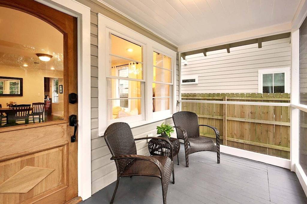 Cozy 2-bedroom cottage near Bay Saint Louis Harbor in Bay St. Louis, Mississippi Gulf Coast