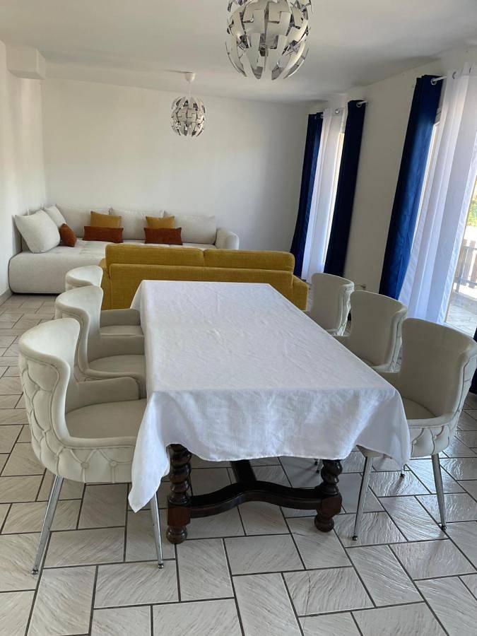 Chambres Individuelles dans Maison d'hôtes Bel'Air in Saint-Amant-Tallende, Parc naturel régional des Volcans d'Auvergne