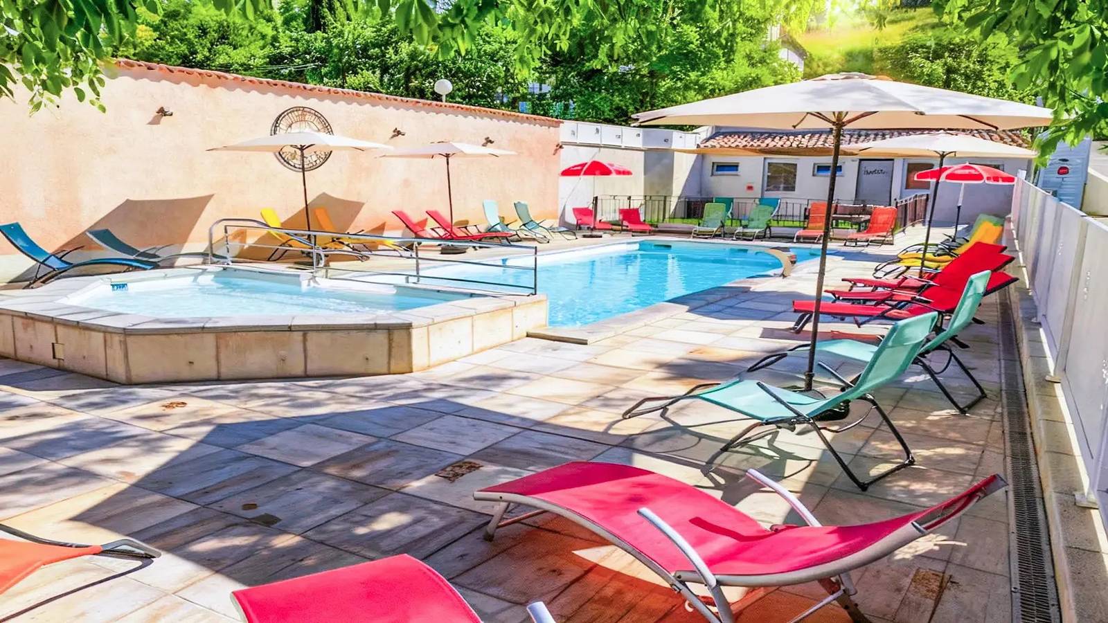 Bungalow mit Zeltdach – 2 Schlafzimmer 2 bis 5 Personen - 2 Personen. im Preis inbegriffen in Riez, Alpes-de-Haute-Provence