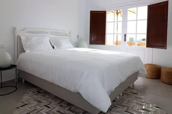 Bungalow elegantemente amueblado con espectaculares vistas al mar, wifi, 6+, piscina in Teulada, Costa Blanca