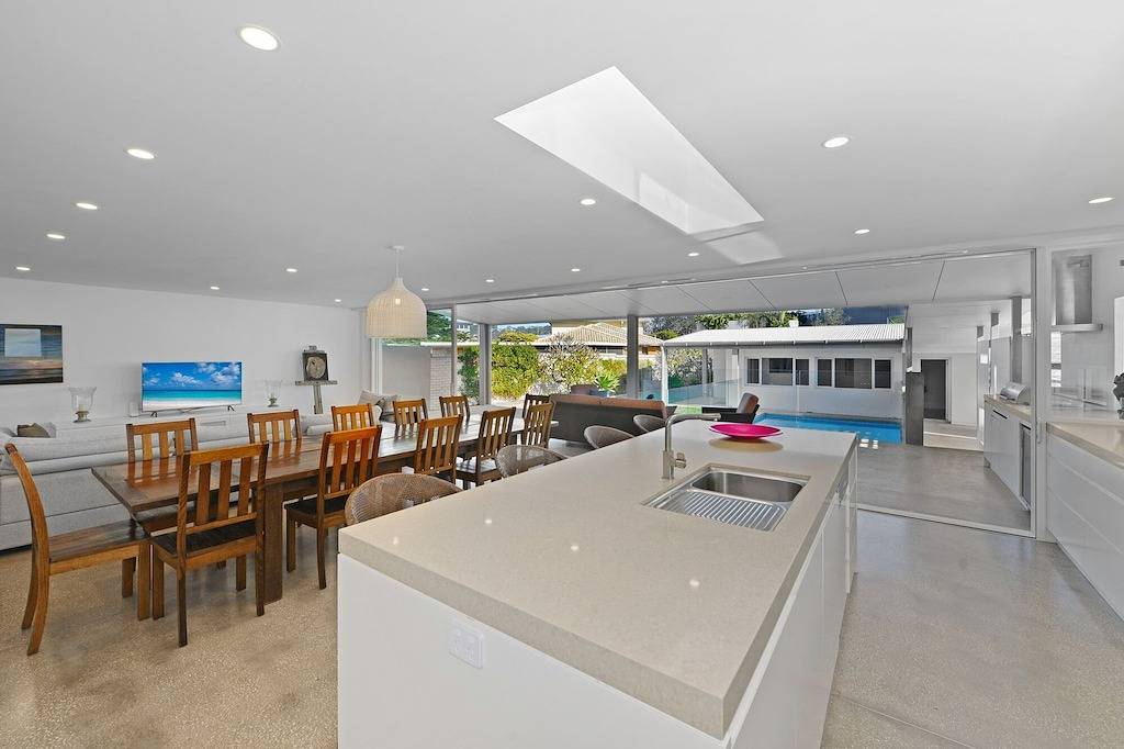 North Avoca Chill Out - Beachside Haven in North Avoca, New South Wales