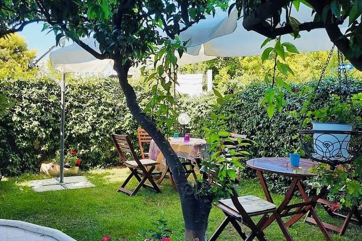 Il Canto delle Sirene Vieste center, with garden, near Pizzomunno beach in Vieste, Gargano