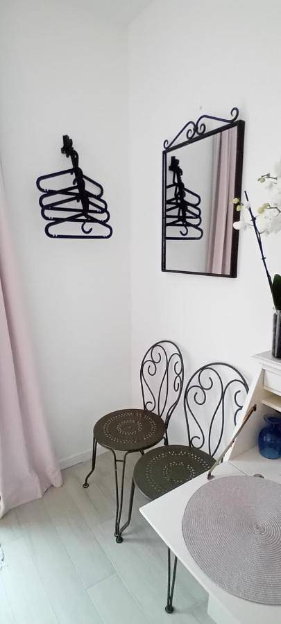 Appartement de vacances entier, Double Room with Private Bathroom in Roquebrun, Région de Béziers