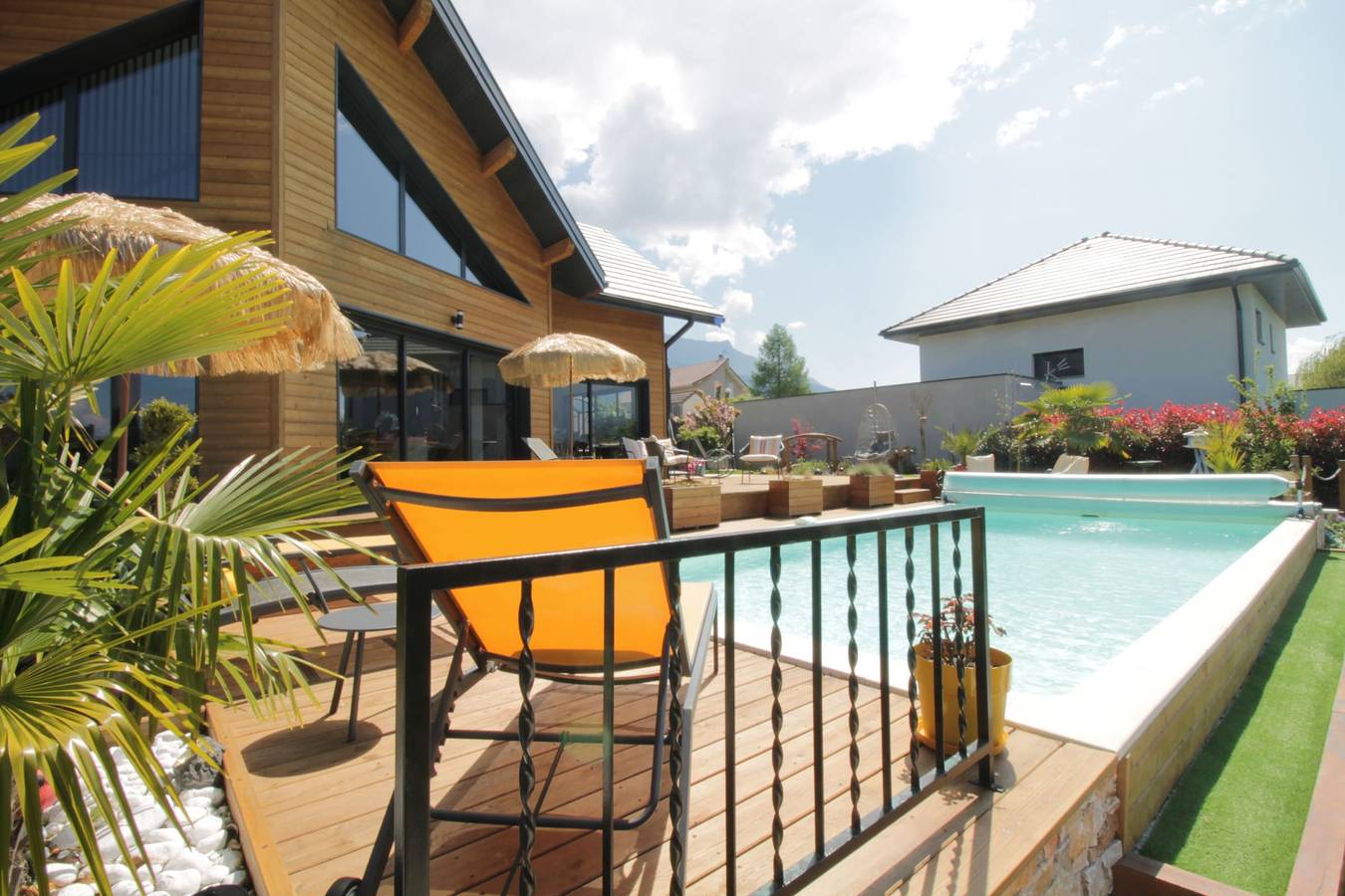 Magnifique villa piscine chauffée et clim ! in Viviers-du-Lac, Région de Chambéry