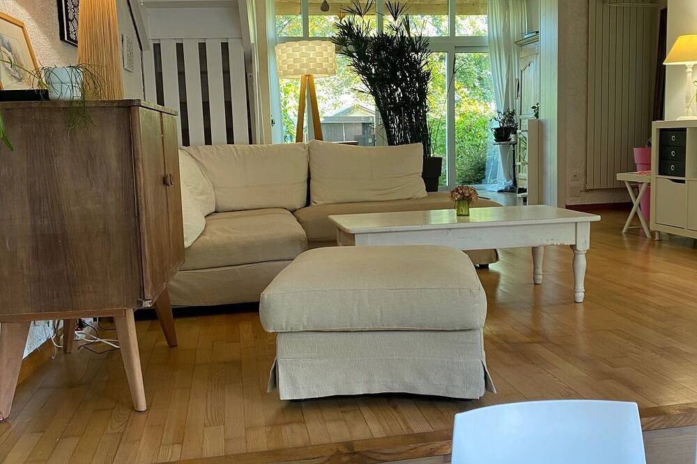 Waterfront house, Port-Ripaille, Thonon + mooring place in Thonon-les-Bains, Thonon-les-Bains en omgeving