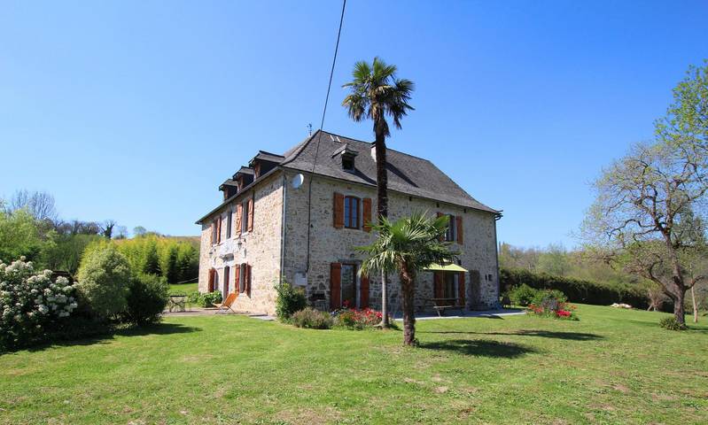 Gîte pour 6 personnes, avec terrasse et jardin, animaux acceptés dans Vallée d'Ossau - 3