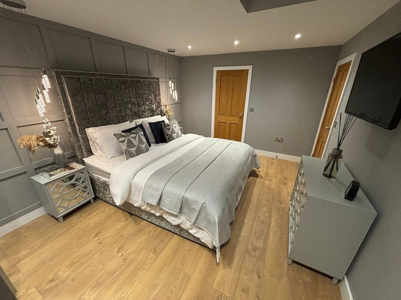 Ganze Ferienwohnung, Sheffield-Apartment-Sleeps4-Parking-Hottub in Südliches Yorkshire