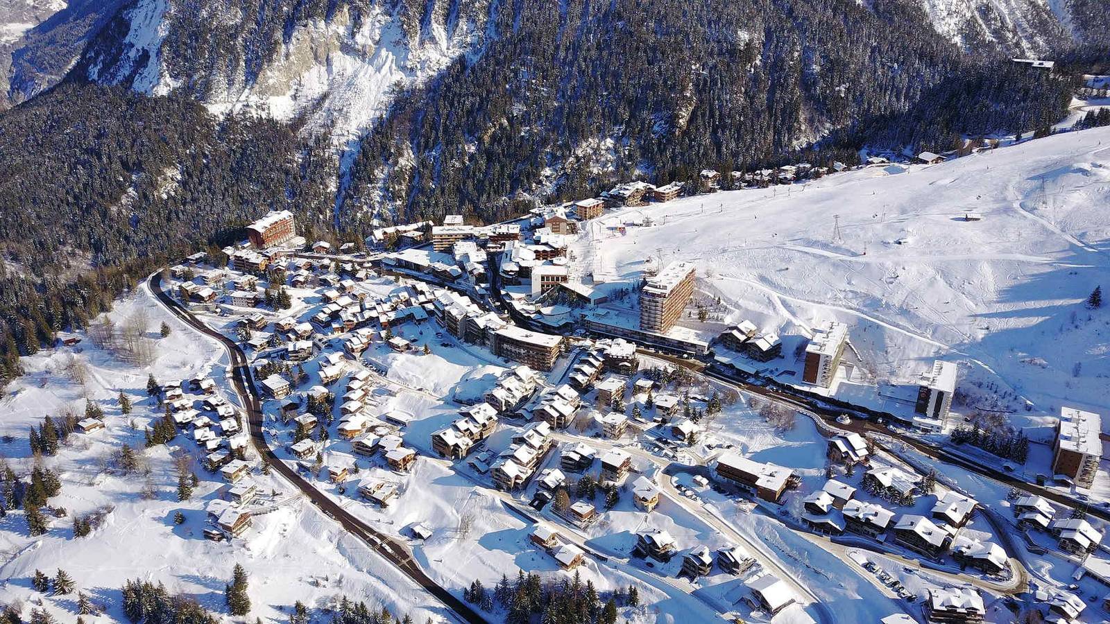 Entire apartment, Chalet les 3 Vaches - 3 room apartment 6 people (Salers) in Courchevel 1650 (Moriond), Saint-Bon-Tarentaise