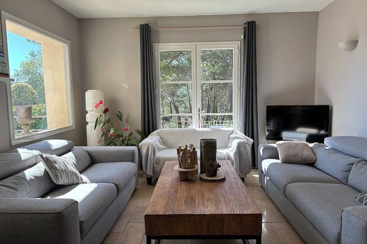 Location de vacances pour 6 personnes, avec balcon et jardin à Rognes - 2