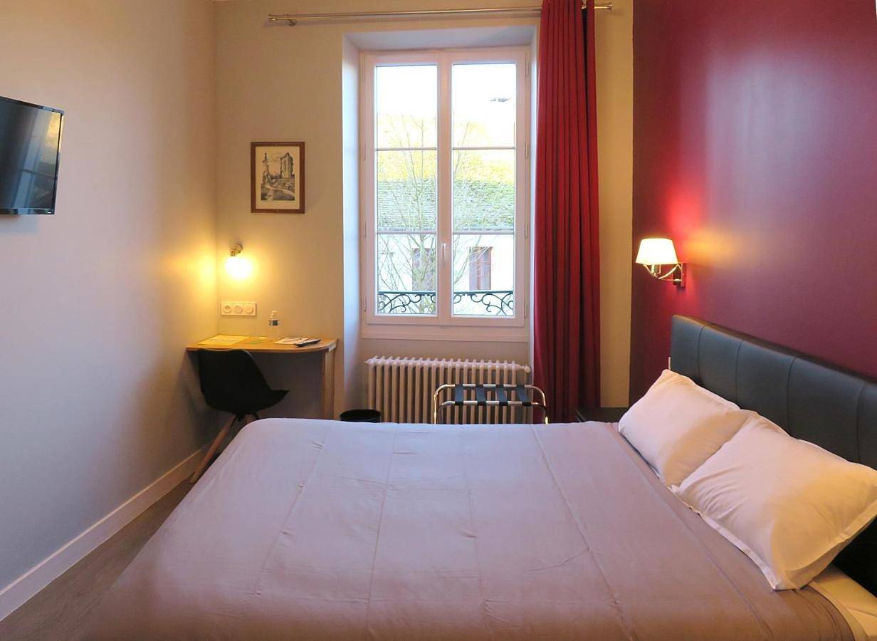 Hôtel pour 2 personnes avec terrasse in Mehun-sur-Yèvre, Région de Vierzon