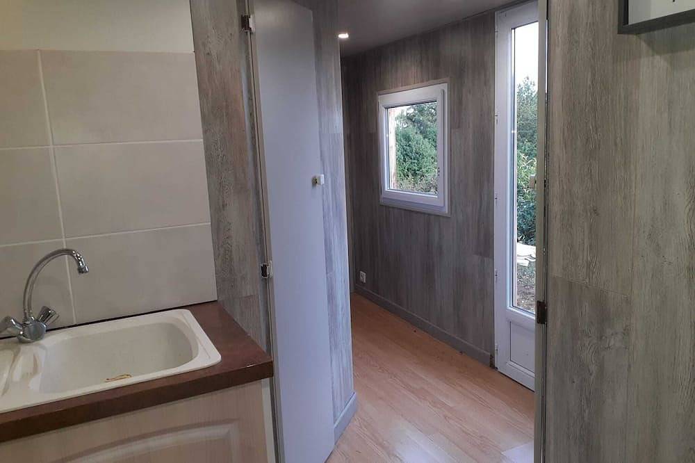 Mobil Home Chaleureux in Chailley, Région d'Auxerre