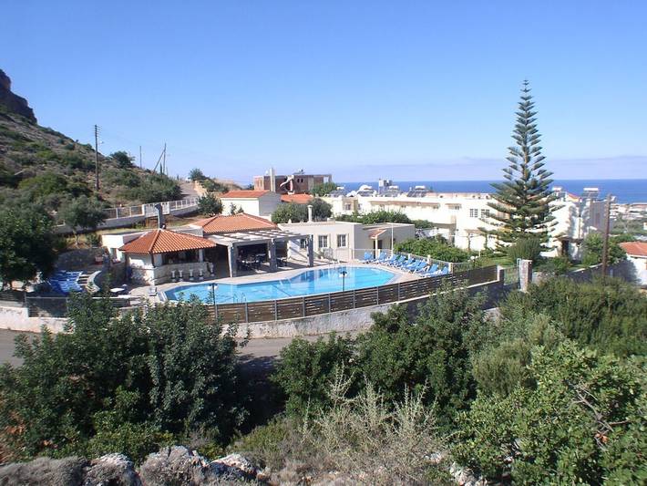 Location de vacances pour 72 personnes, avec jardin ainsi que piscine et balcon à Chersónissos - 2