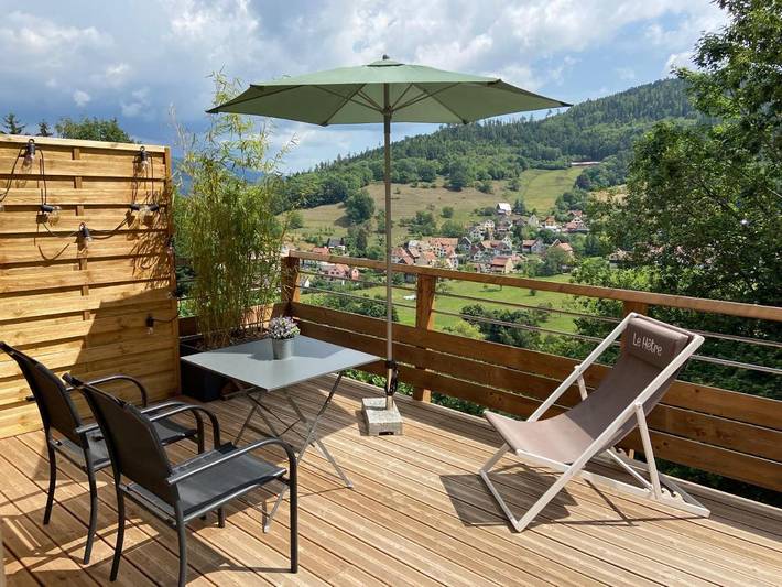 Appartement de vacances pour 4 personnes, avec vue et terrasse, animaux acceptés