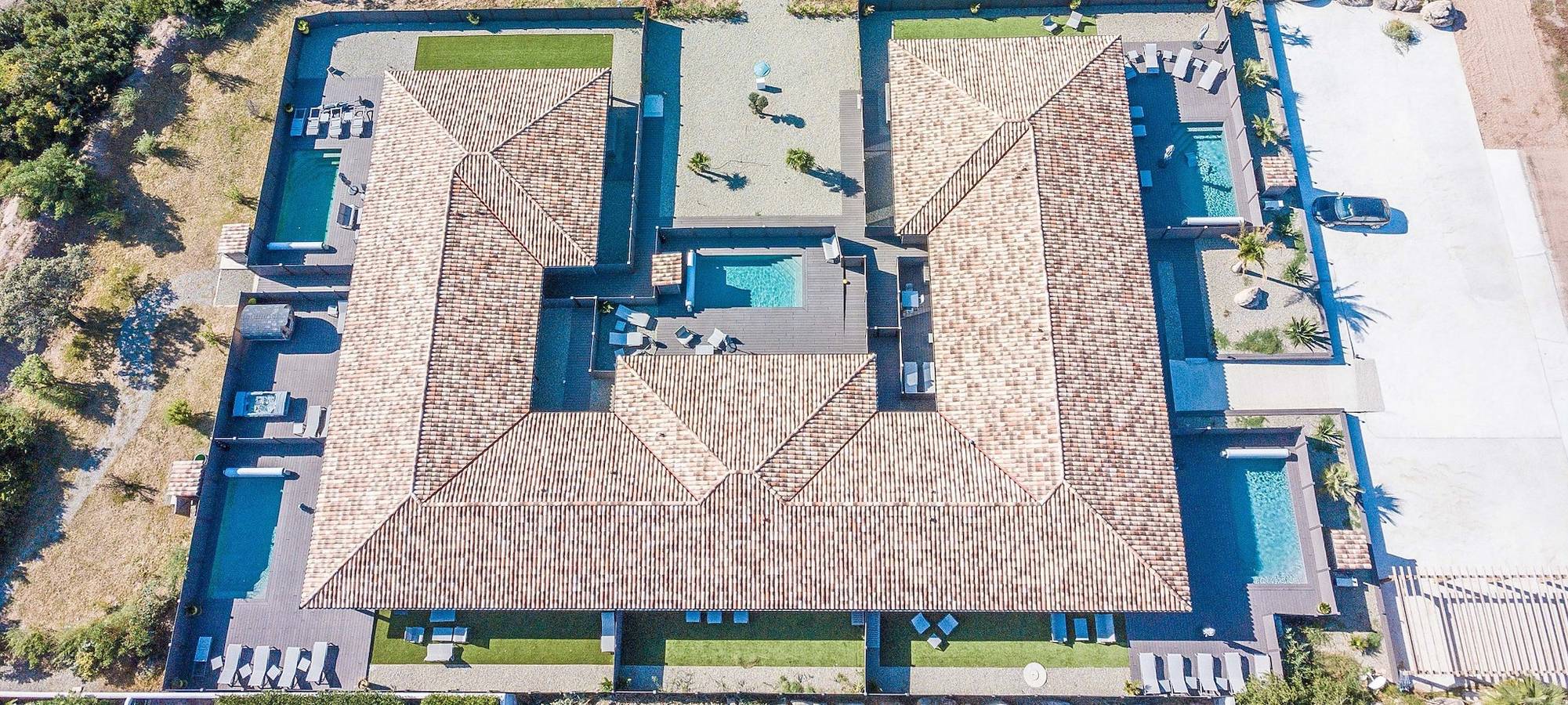 Villa Superiore Vesna Rossa 4p6p in Cala Rossa, Lecci