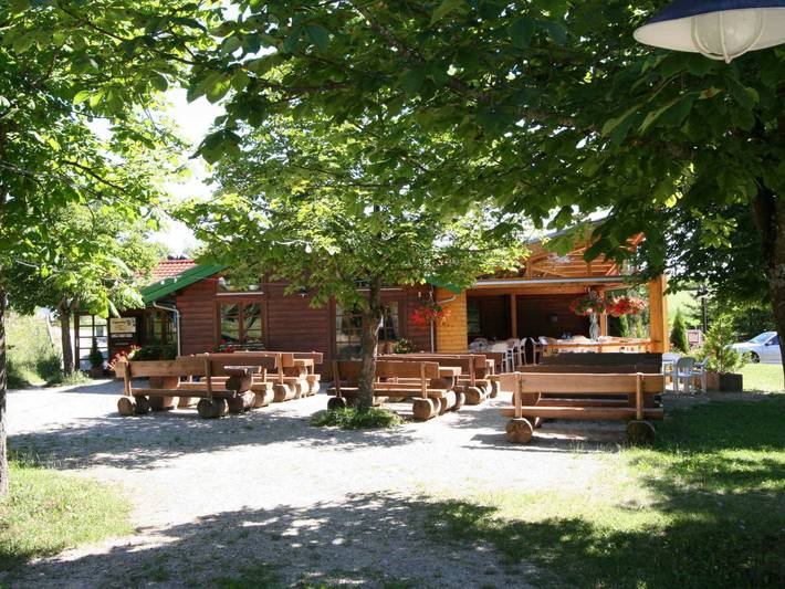 Ferienpark für 4 Personen, mit Terrasse und Garten sowie Sauna in Schwäbische Alb