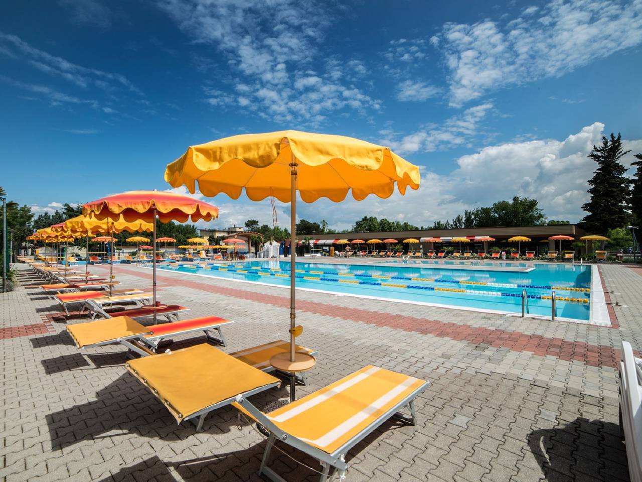 Baia Holiday Gasparina in Castelnuovo del Garda, Garda Mountains