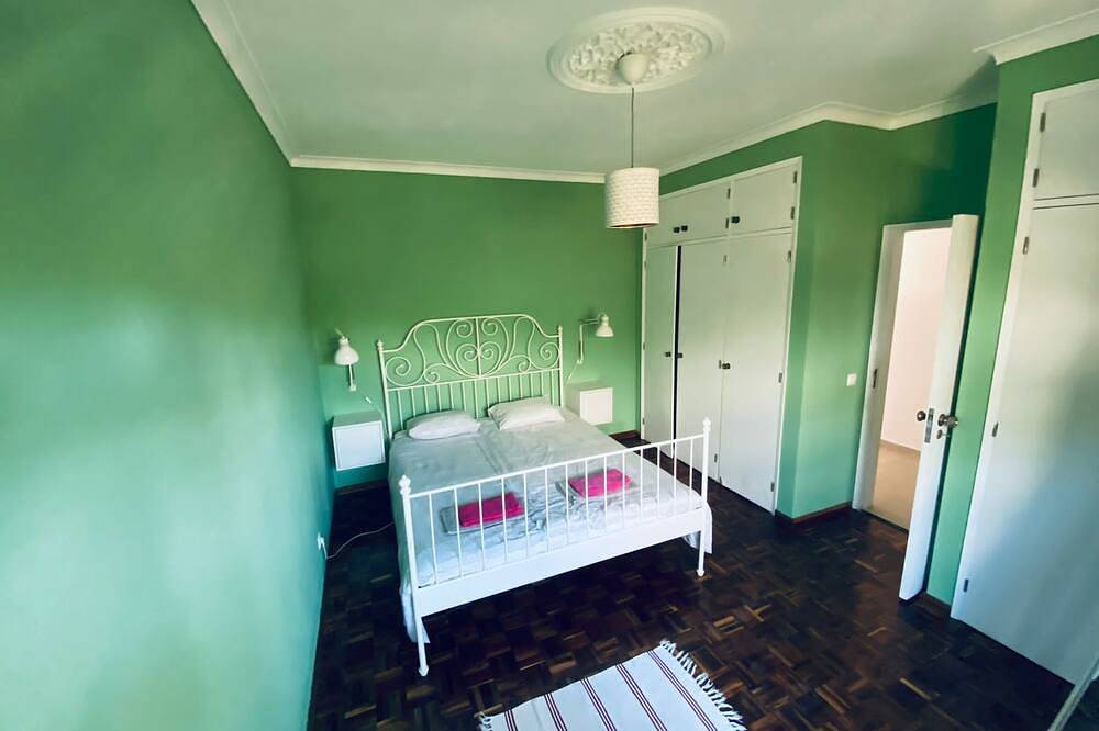 Einzigartige Villa in der Nähe des Ozeans • großzügiger Poolbereich in Arrifana, Aljezur