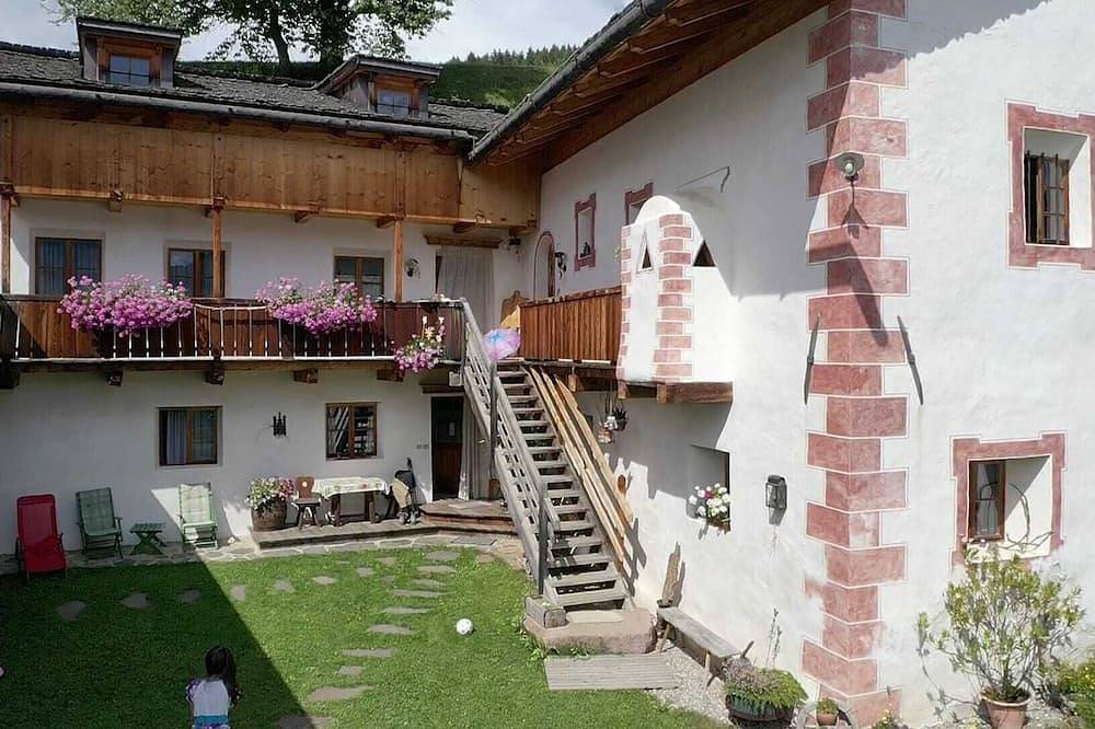 Ganze Wohnung, Fewoprantschur- Vielseitiger Urlaub, sehr Ruhige Lage mit \"Dolomiten\" Blick in Sankt Peter Tal, Lajen