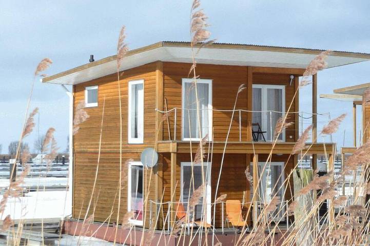 Ferienhaus für 4 Personen, mit Sauna und Balkon, mit Haustier in Kröslin