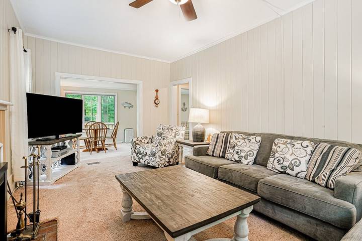 Gîte pour 8 personnes, avec jardin et terrasse
