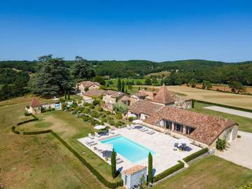 Gîte pour 16 personnes, avec vue ainsi que piscine et jardin à Salles (Lot-et-Garonne)