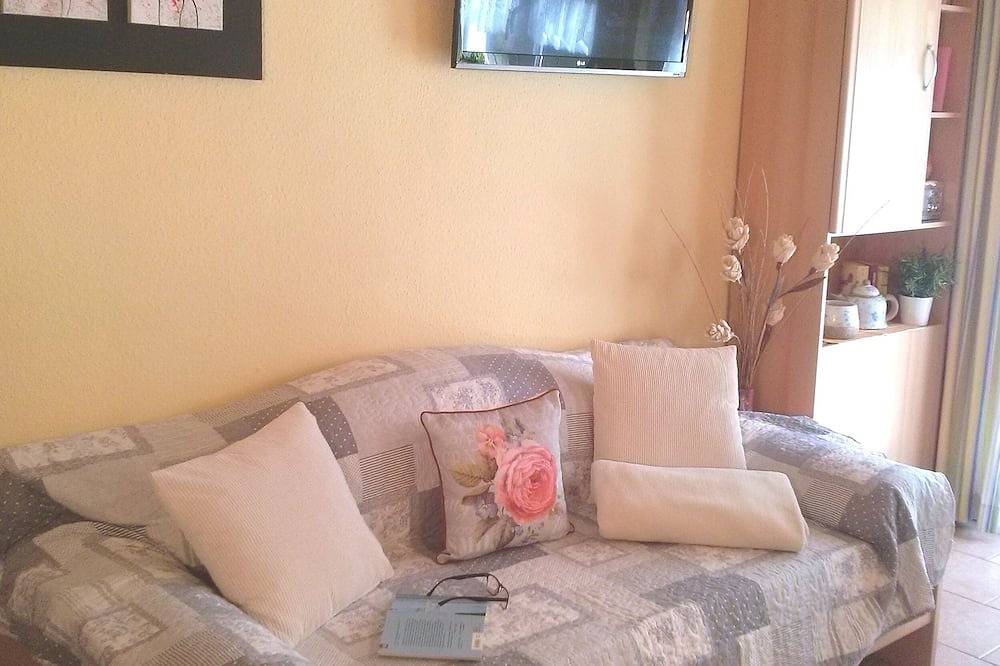 Ganze Wohnung, Gemütliches Appartement als Alternative zum Hotel. Parkplatz, Küche, Terrasse. in Bergisch Gladbach, Rheinisch-Bergischer Kreis