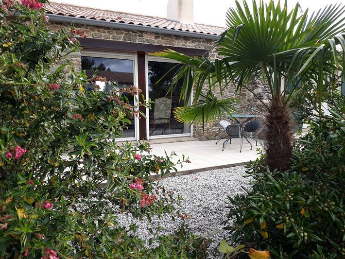Maison de pêcheur pour 6 personnes, avec terrasse ainsi que vue sur le lac et jardin