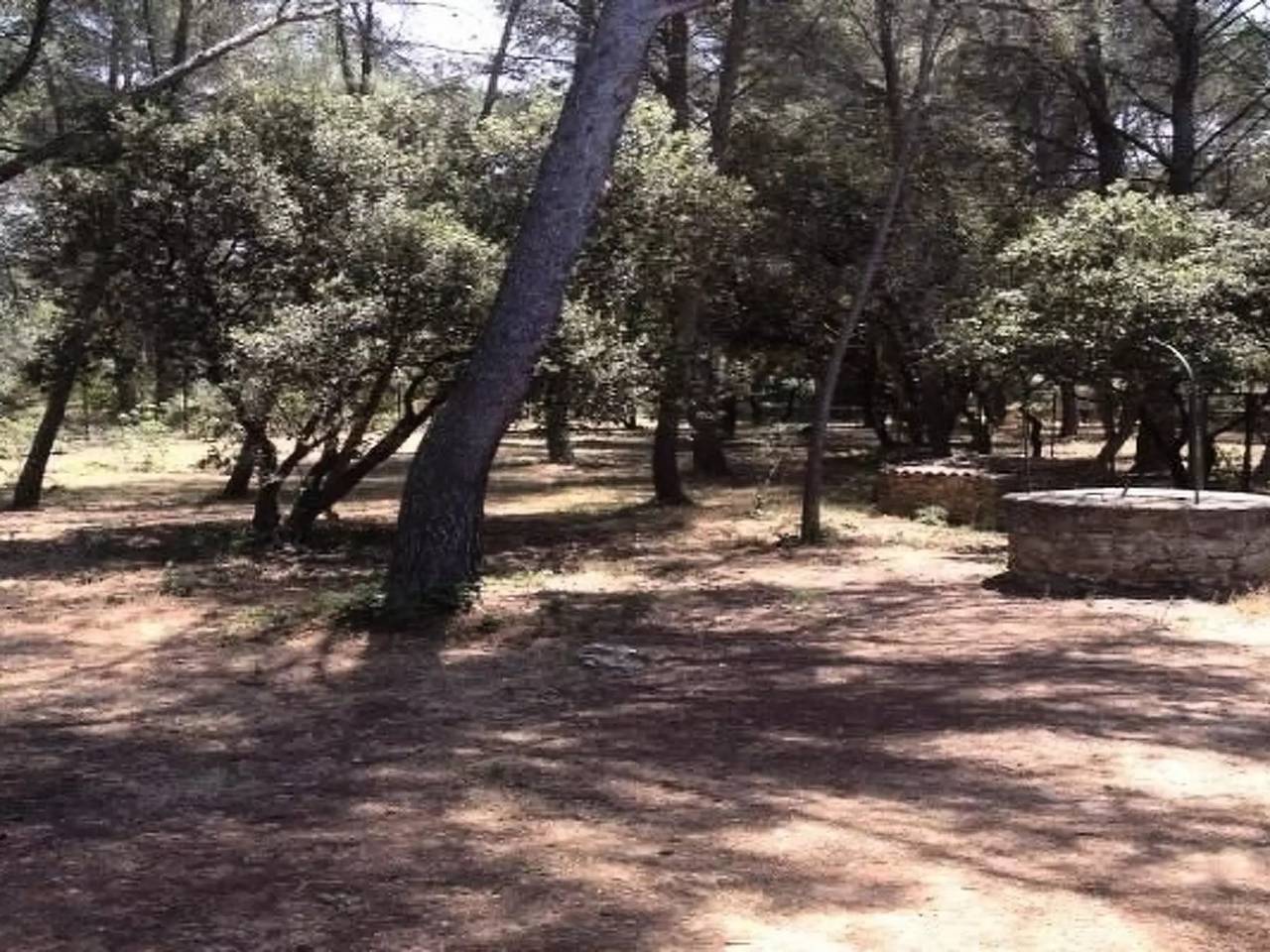 Casa 5 Personas in Grans, Region de Aix-en-Provence