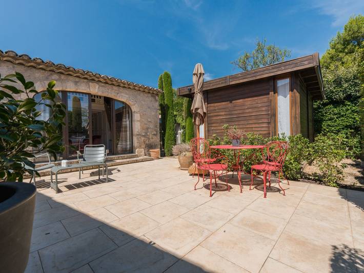 Location de vacances pour 2 personnes, avec jardin à Eygalières