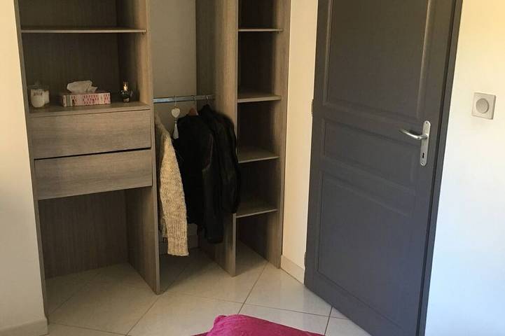 Location de vacances pour 8 personnes, avec jardin et terrasse à Le Puy-Sainte-Réparade - 2
