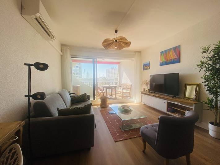 Gîte pour 4 personnes, avec terrasse dans Port de la Grande Motte