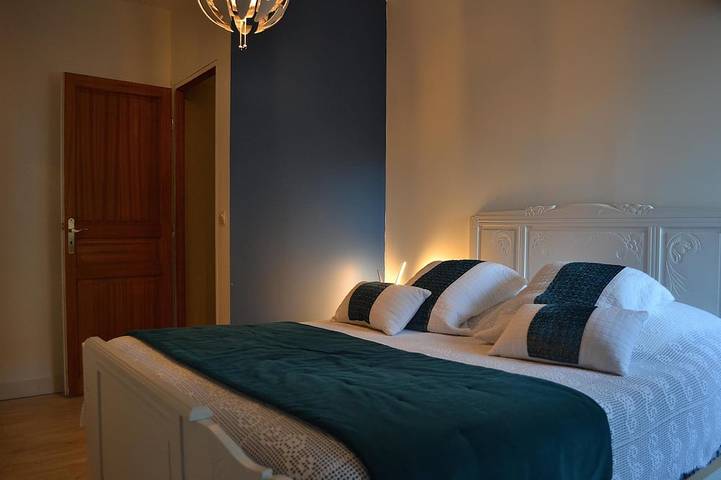 Location de vacances pour 5 personnes, avec terrasse, animaux acceptés à Bèze (homonymie) - 2