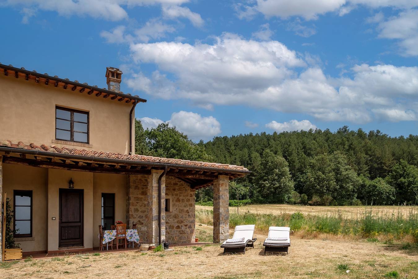 Agriturismo Melograno Poderone mit Terrasse, gemeinschaftlich genutztem Pool und Wlan in Roccalbegna, Grosseto Provinz