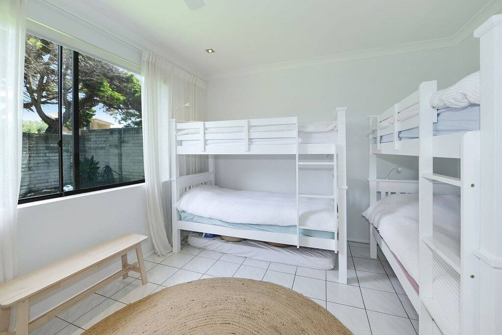 Bareena Cottage - Absolute Beachfront in North Avoca, New South Wales