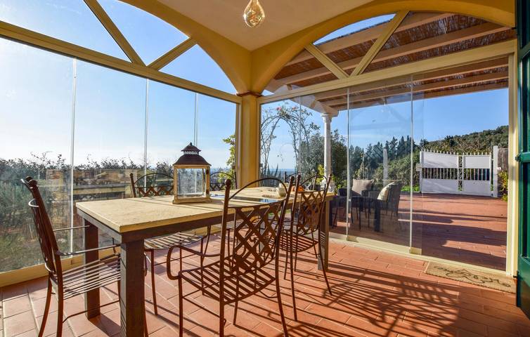 Apartment mit Meerblick, Pool, Garten und Parkplatz in Camaiore, Italienische Riviera