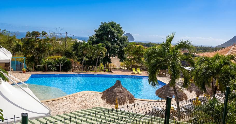 Studio pour 4 personnes, avec piscine et jardin - 1