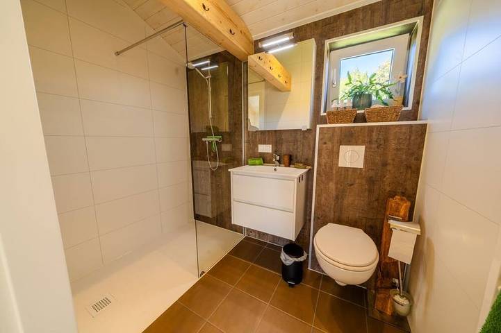 Mini-Chalet \"Heartbeat Of Alpacas\" - exklusiv mit Hot Pott und Hobbitsauna in Oederan, Chemnitz und Umgebung