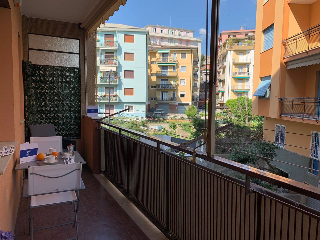 Ganze Wohnung, Wohnung 'Sonnenblume' mit Balkon in Arenzano, Riviera di Ponente