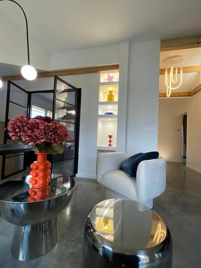 Appartement entier, Appartement moderne dominant la ville in Pays de Pontarlier, Jura Francais