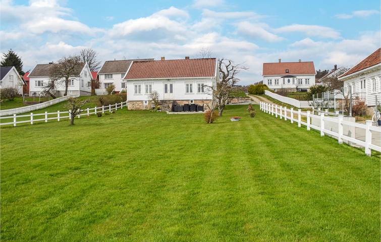 Ferienhaus für 6 Personen mit Terrasse in Lindesnes