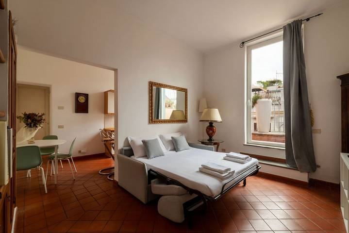 Ganze Wohnung, Ferienwohnung für 2 Personen mit Balkon/Terrasse in Rom Zentrum, Rom