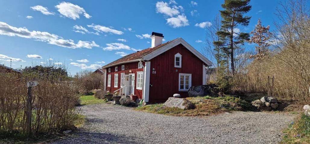 Location de vacances pour 4 personnes, avec jardin dans Orebro