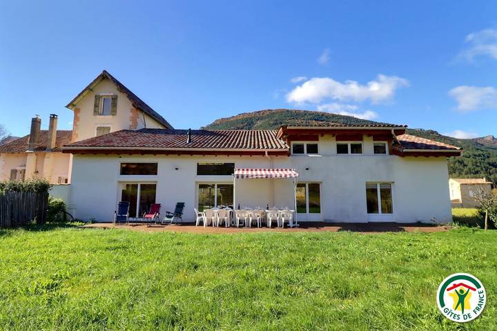 Casa de huéspedes para 10 personas, con jardín y terraza - 1