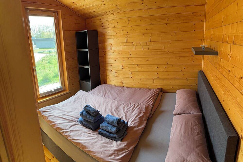 Mojo's Tiny Haus  an der Elbe in Bleckede, Mecklenburgisches Elbetal