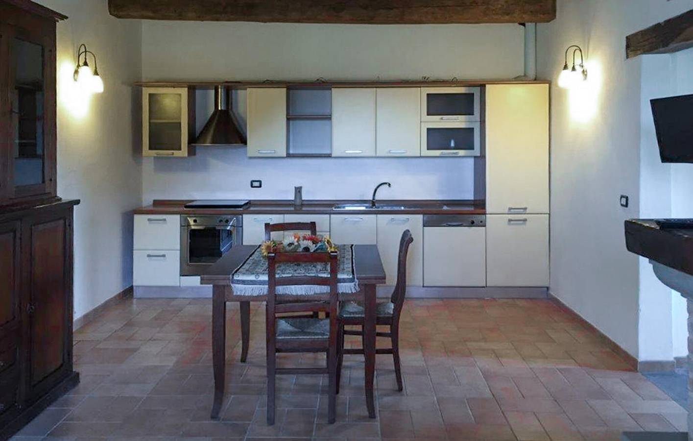 Ganze Ferienwohnung, Ferienwohnung für 2 Personen mit Whirlpool in Sant'Angelo in Vado, Valle del Metauro