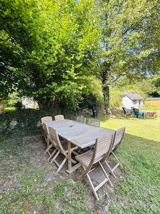 Location de vacances pour 8 personnes, avec Terrasse et Jardin à Loché-sur-Indrois