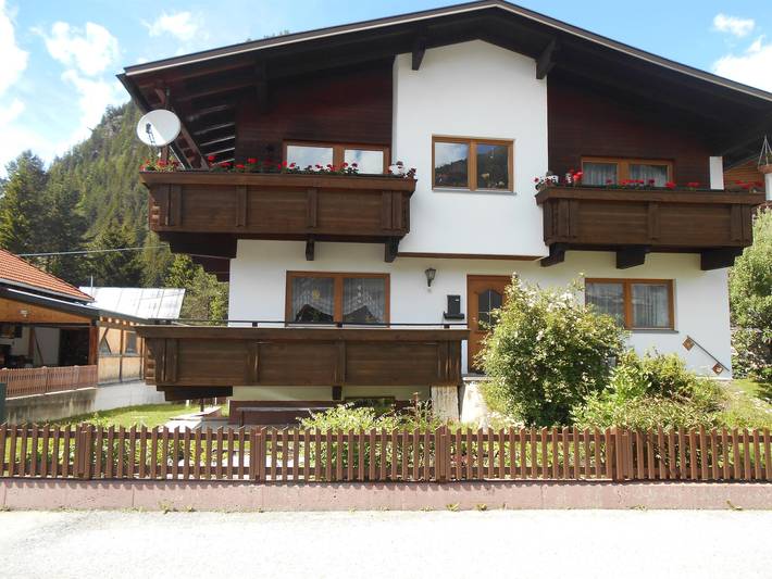 Ferienwohnung für 5 Personen, mit Terrasse und Garten - 1