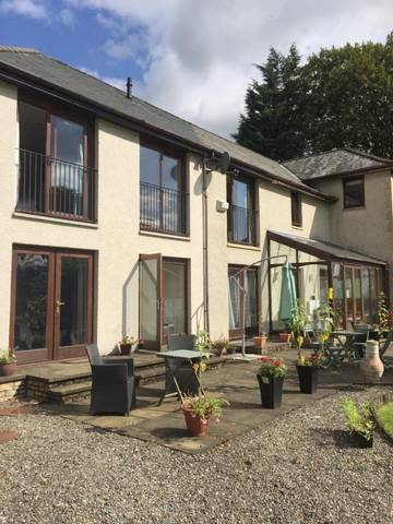 Cottage pour 2 personnes, avec vue et jardin à Callander